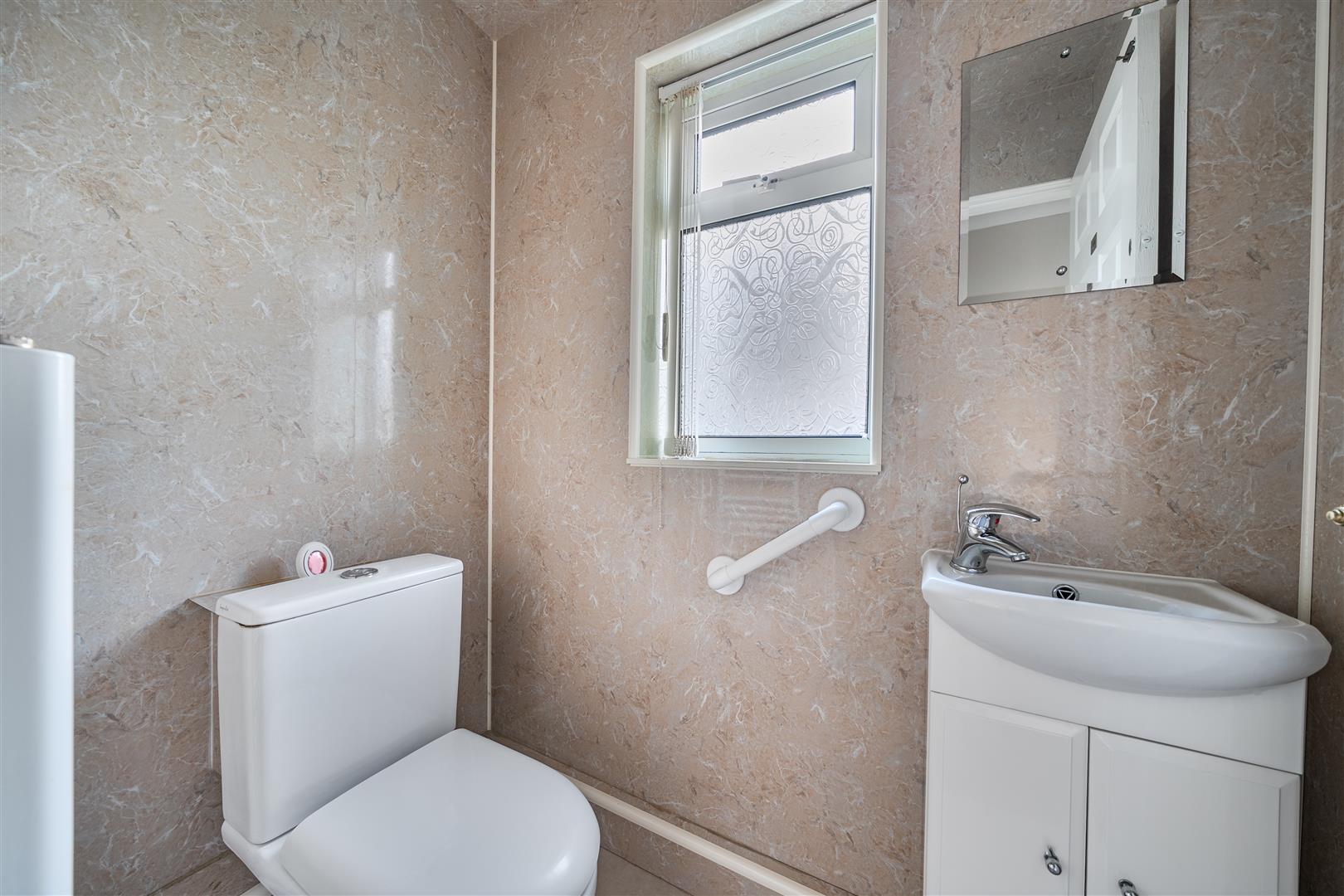 The Dell, Pontlliw, Swansea, SA4 9ET